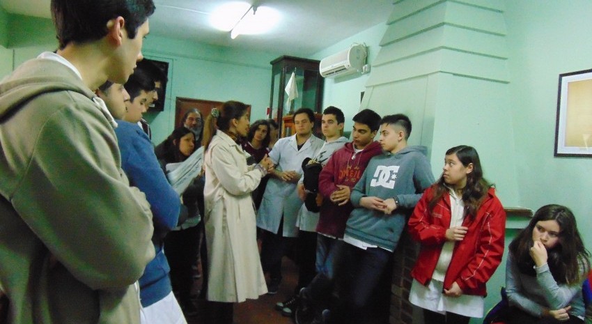 Visita de alumnos de 5° año, Escuela secundaria N°2